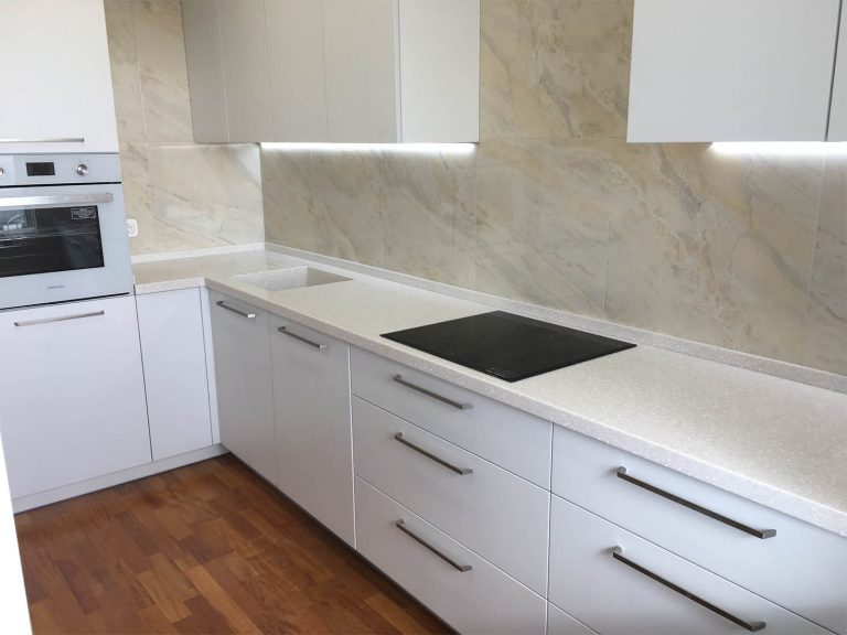 Кухонная столешница с литой мойкой из акрилового камня Grandex A-414 Historical Spot — фото 1 — MAS — Modern Acrylic Stone