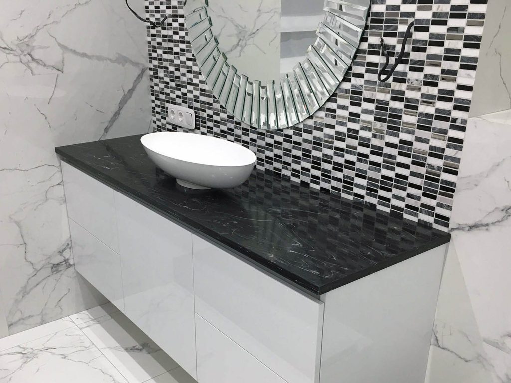 Черная мраморная столешница из акрилового камня Grandex M-719 Octopus Ink B — фото 5 — MAS — Modern Acrylic Stone