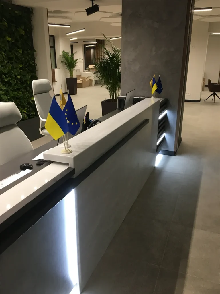 Ресепшн для банка из акрилового камня Grandex M-718 Neptun Trident А — фото 5 — MAS — Modern Acrylic Stone