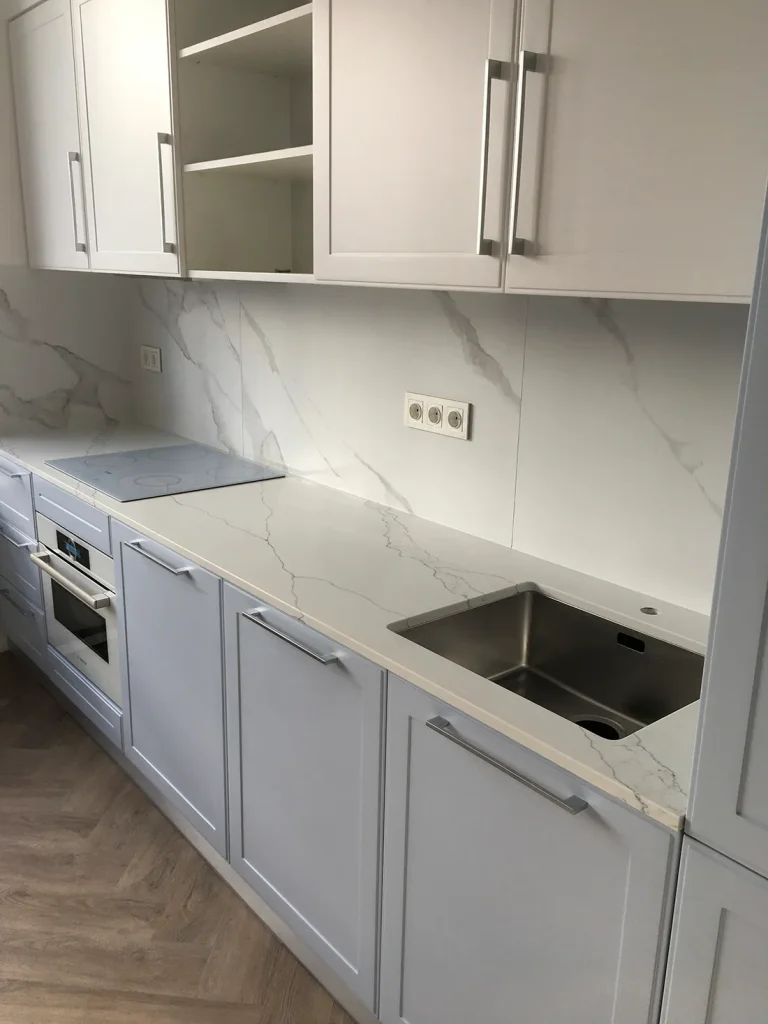 Стільниця з кварцового каменю Avant Quartz 7000 Калакатта Ено — фото 1 — MAS — Modern Acrylic Stone