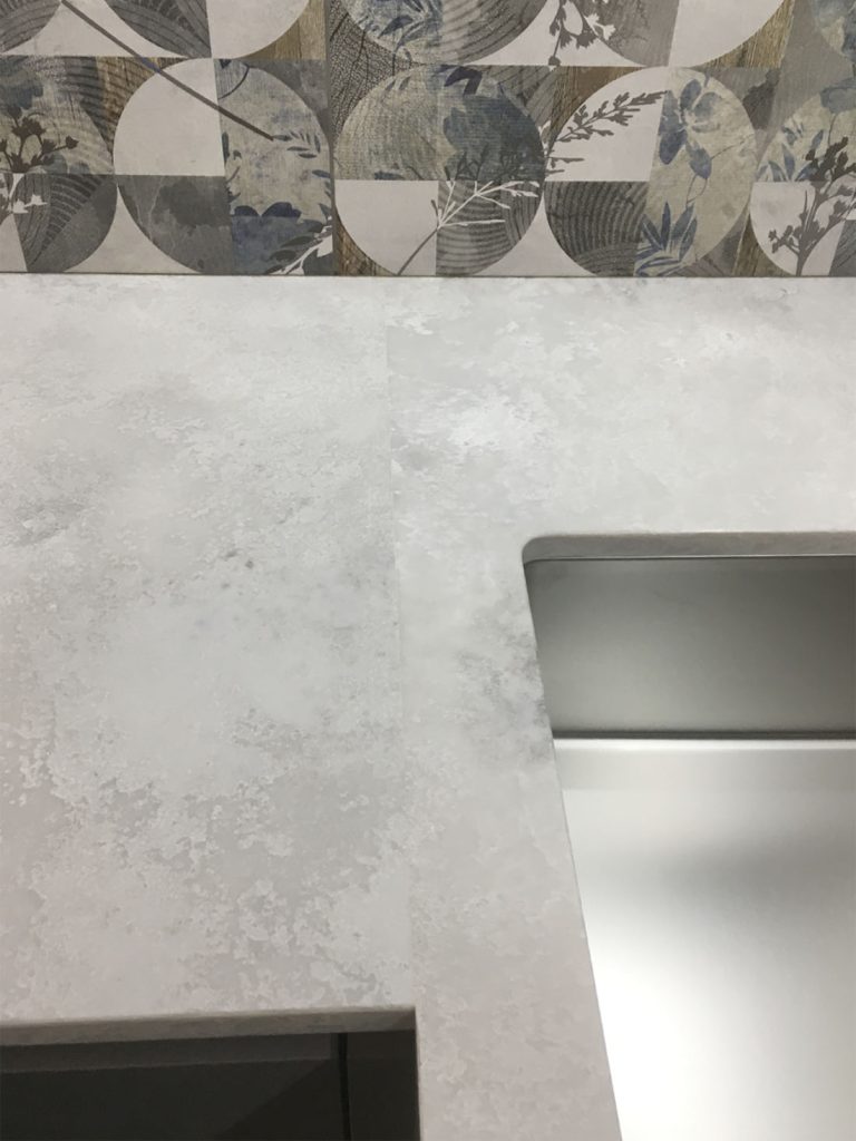 Кварцевая столешница для кухни Avant Quartz 8100 Мулен — фото 3 — MAS — Modern Acrylic Stone