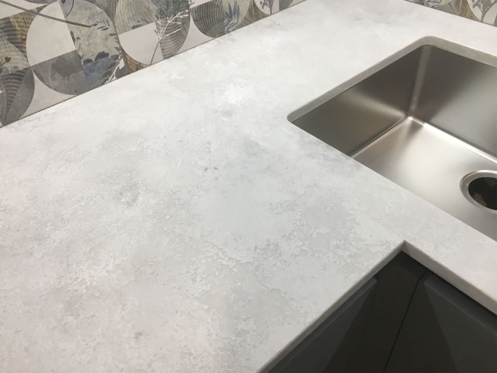 Кварцевая столешница для кухни Avant Quartz 8100 Мулен — фото 4 — MAS — Modern Acrylic Stone