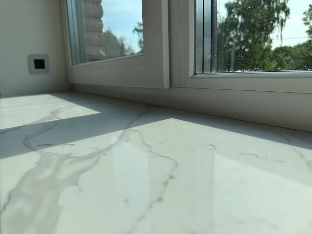 Підвіконня з кварцового каменю Avant Quartz 7500 Калакатта Аррас — фото 3 — MAS — Modern Acrylic Stone