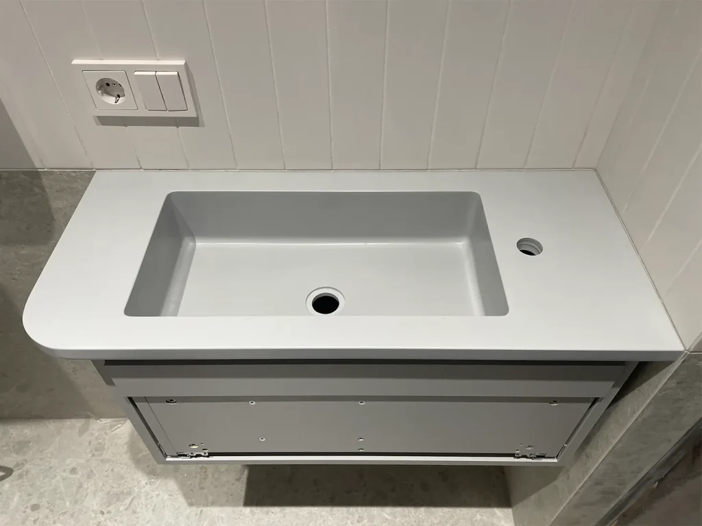 Столешница с раковиной из акрилового камня Grandex P-109 Light Grey — фото 3 — MAS — Modern Acrylic Stone