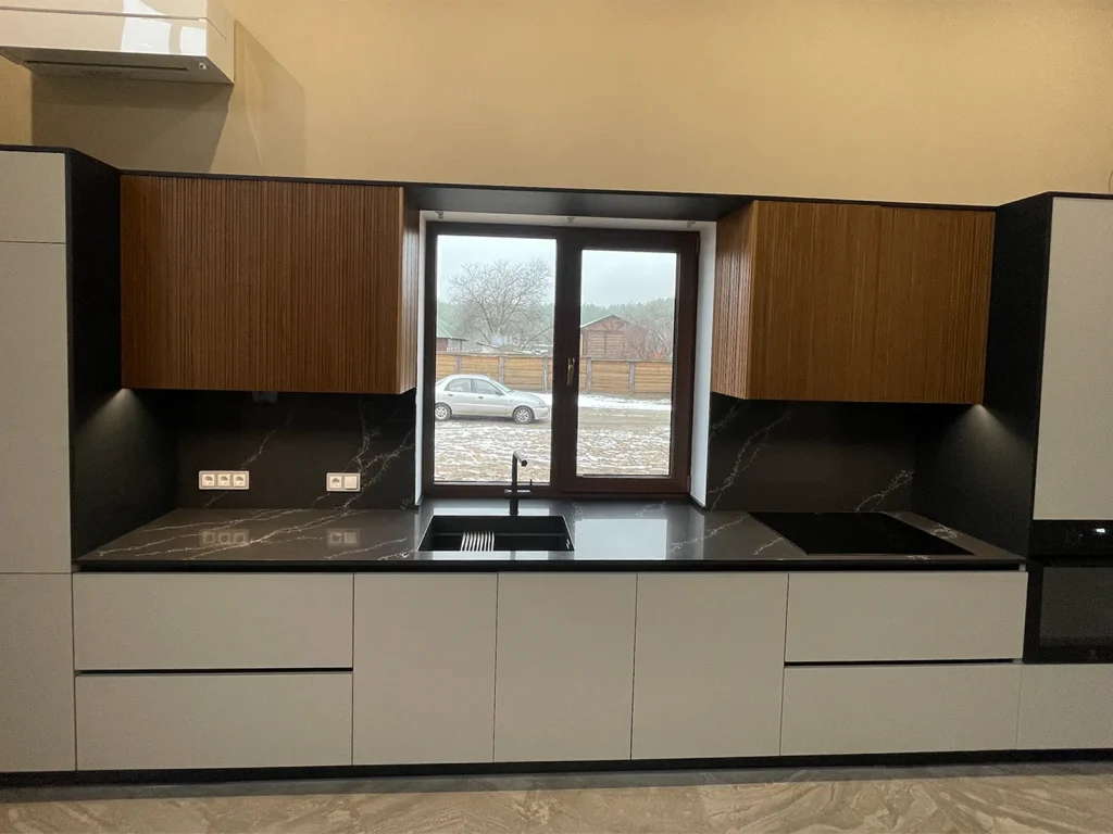 Стільниця та фартух з кварцового агломерату Atem Calacatta Elegance 1119 — фото 6 — MAS — Modern Acrylic Stone