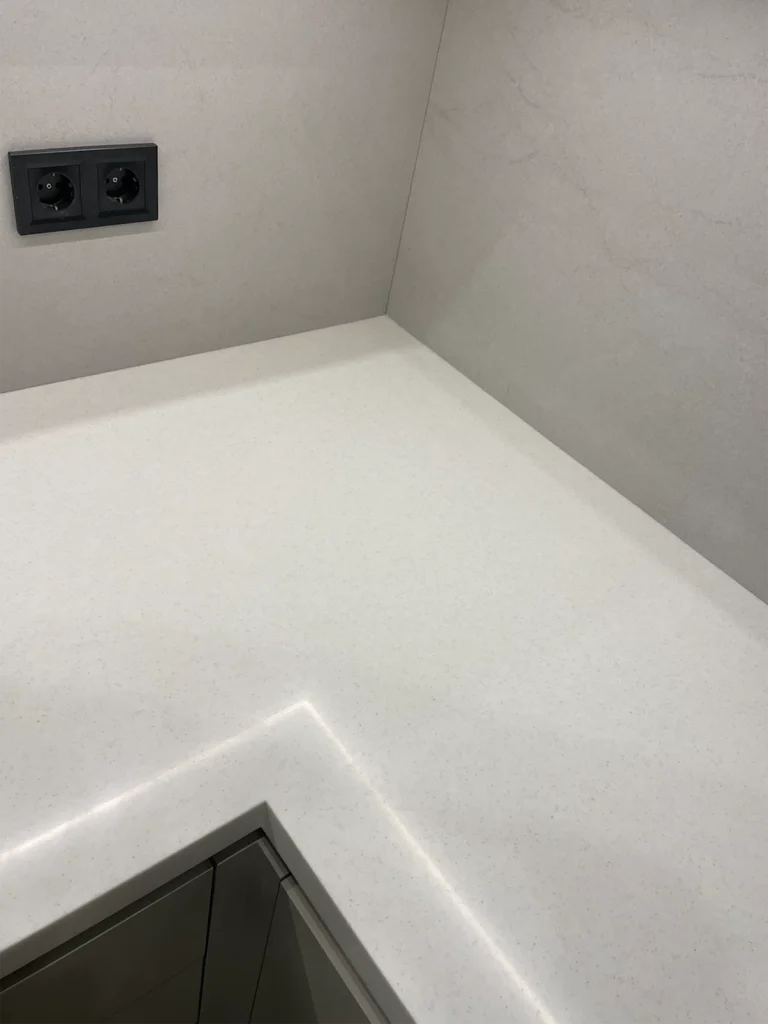 Кухонна стільниця з мийкою з акрилу Grandex S-204 Creamy Sand — фото 7 — MAS — Modern Acrylic Stone
