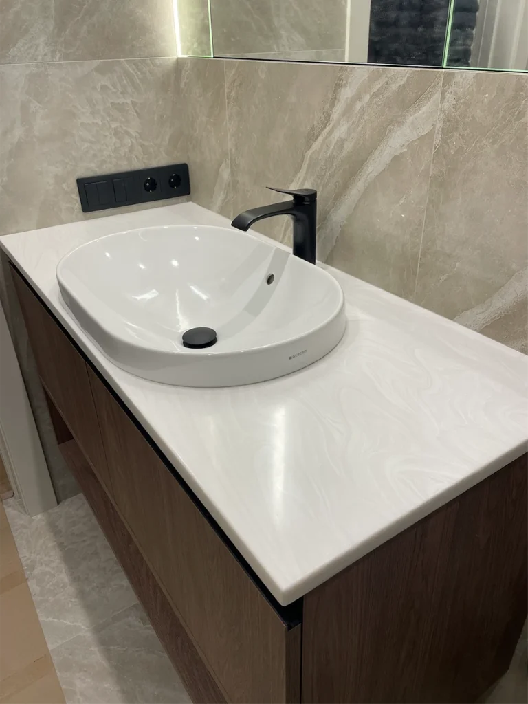 Стільниця в санвузол з акрилового каменю Grandex M-707 Noble Pearl B — фото 1 — MAS — Modern Acrylic Stone