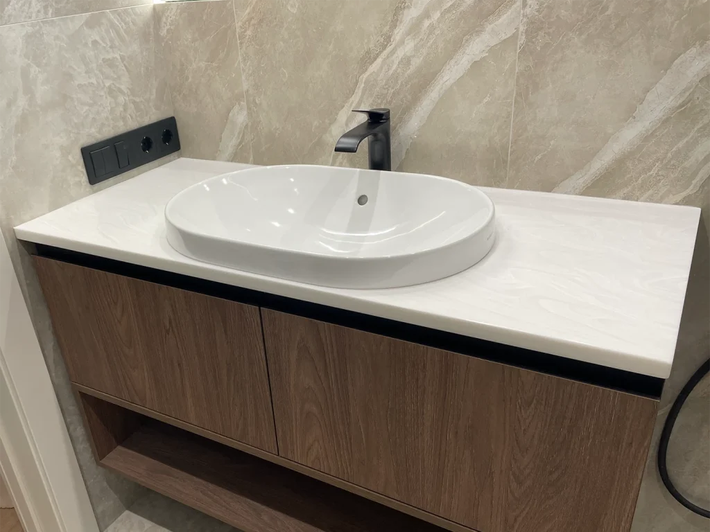 Столешница в санузел из акрилового камня Grandex M-707 Noble Pearl B — фото 3 — MAS — Modern Acrylic Stone
