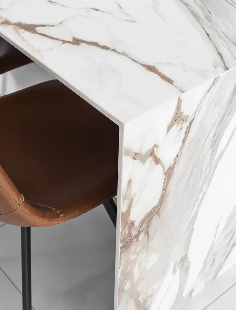 Барная стойка Ascale Macchia Vecchia Gold — MAS — Modern Acrylic Stone